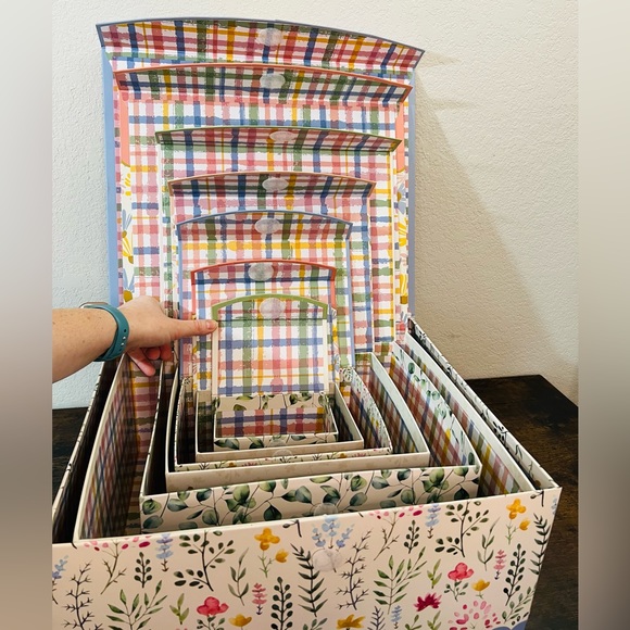 Bloom Wildly Decorative Box Set - Picture 7 of 9